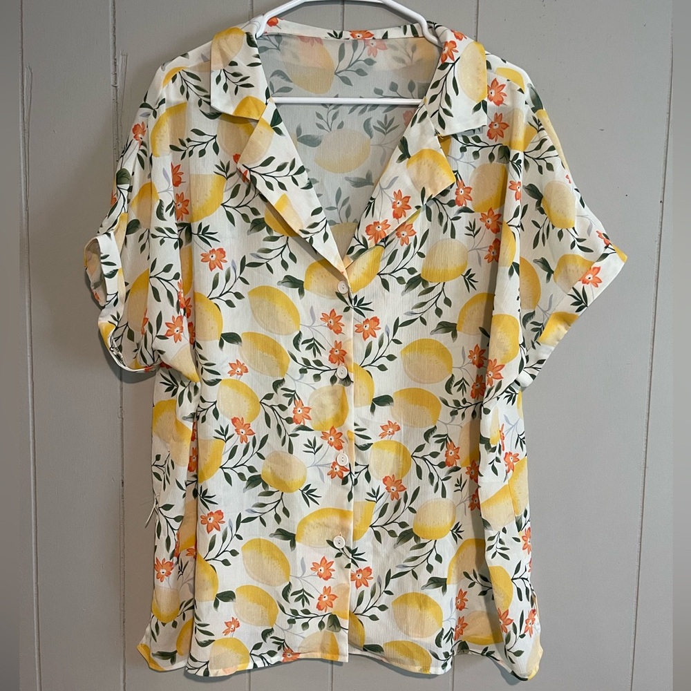 V Neck Lemon Short Sleeve Button Down